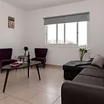 Artemis Cynthia Complex דירה פאפוס