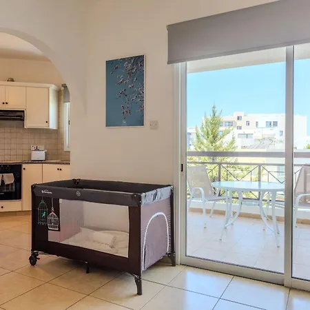 Artemis Cynthia Complex דירה Paphos