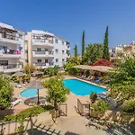 Artemis Cynthia Complex Apartament *