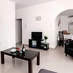 Apartment Artemis Cynthia Complex