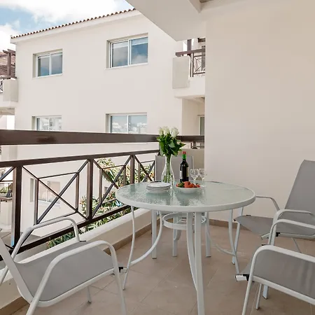 Artemis Cynthia Complex Apartment