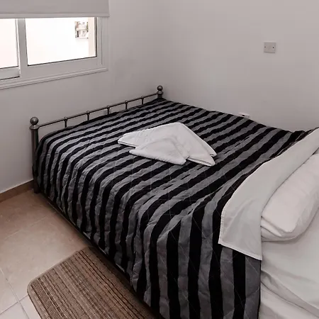 Artemis Cynthia Complex *