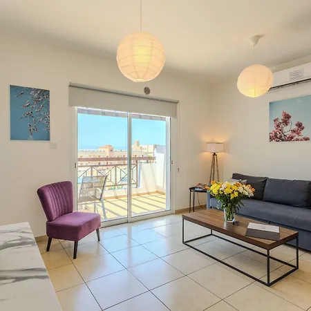 Artemis Cynthia Complex *