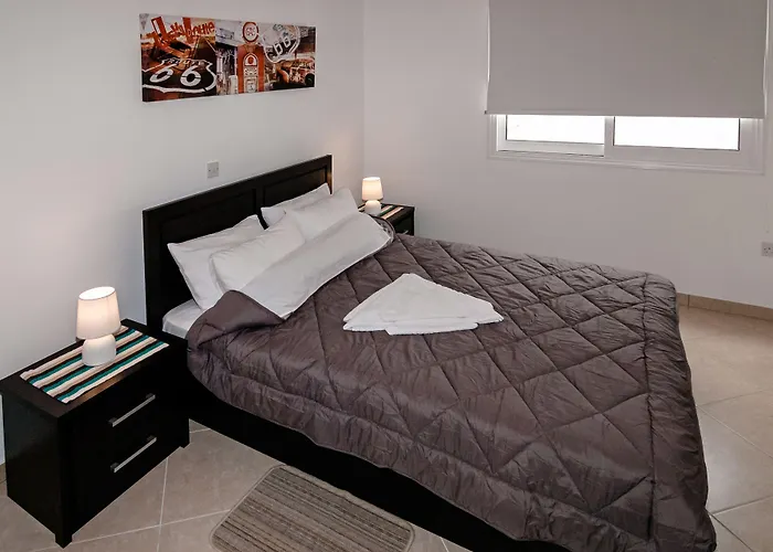 Artemis Cynthia Complex * Paphos