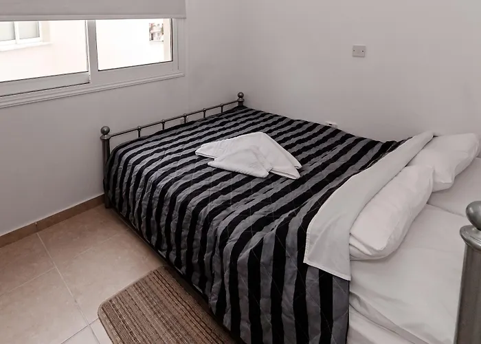 Artemis Cynthia Complex *