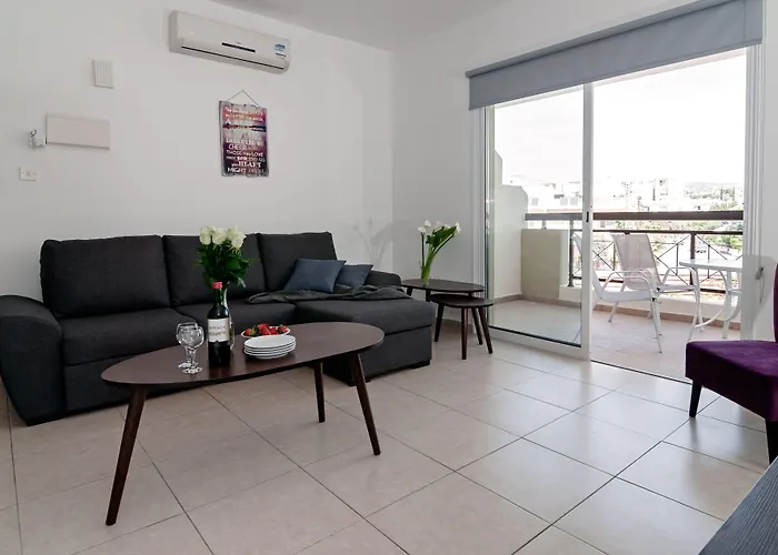 Artemis Cynthia Complex