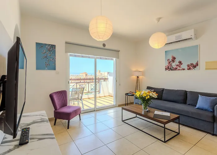 Artemis Cynthia Complex *