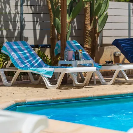 Artemis Cynthia Complex Daire *